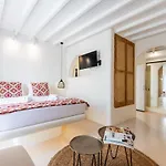 Anastasia's Visage Stylish Centre Mykonos * Mykonos Town