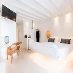 Anastasia's Visage Stylish Centre Mykonos דירה
